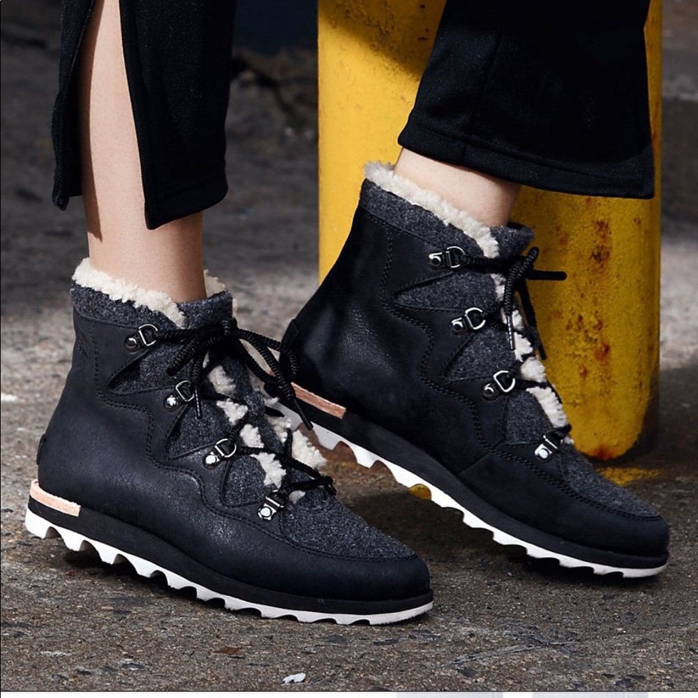 Sorel Sneakchic Alpine Boot